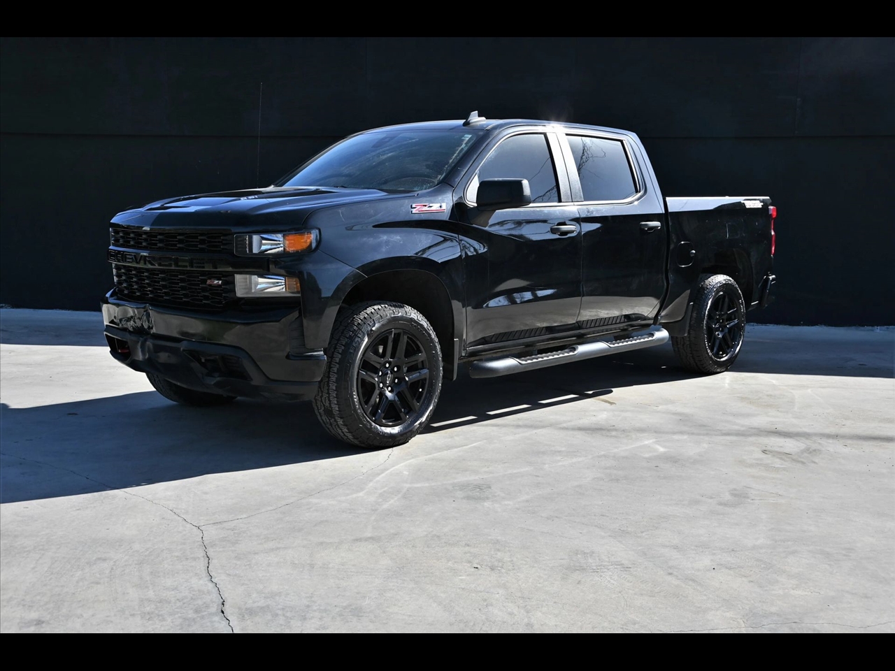 2022 Chevrolet Silverado 1500 Limited Custom Trail Boss Pickup 4D 5 3/4 ft