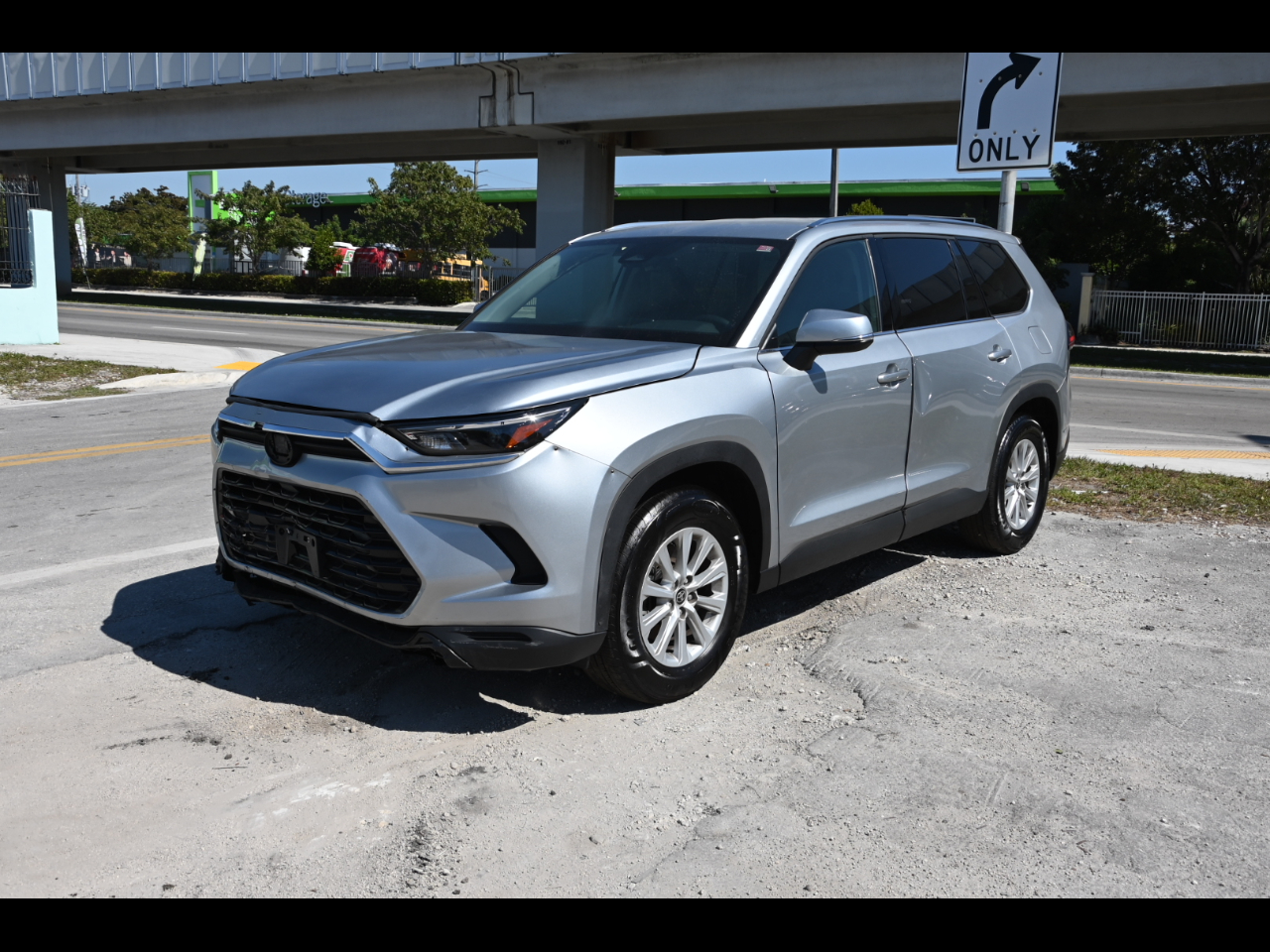 2025 Toyota Grand Highlander XLE Sport Utility 4D