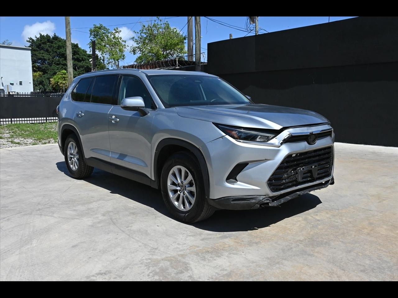 2025 Toyota Grand Highlander XLE Sport Utility 4D