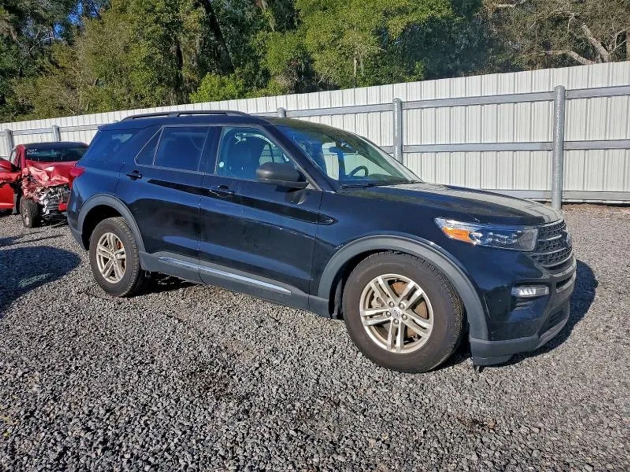 2023 Ford Explorer XLT Sport Utility 4D