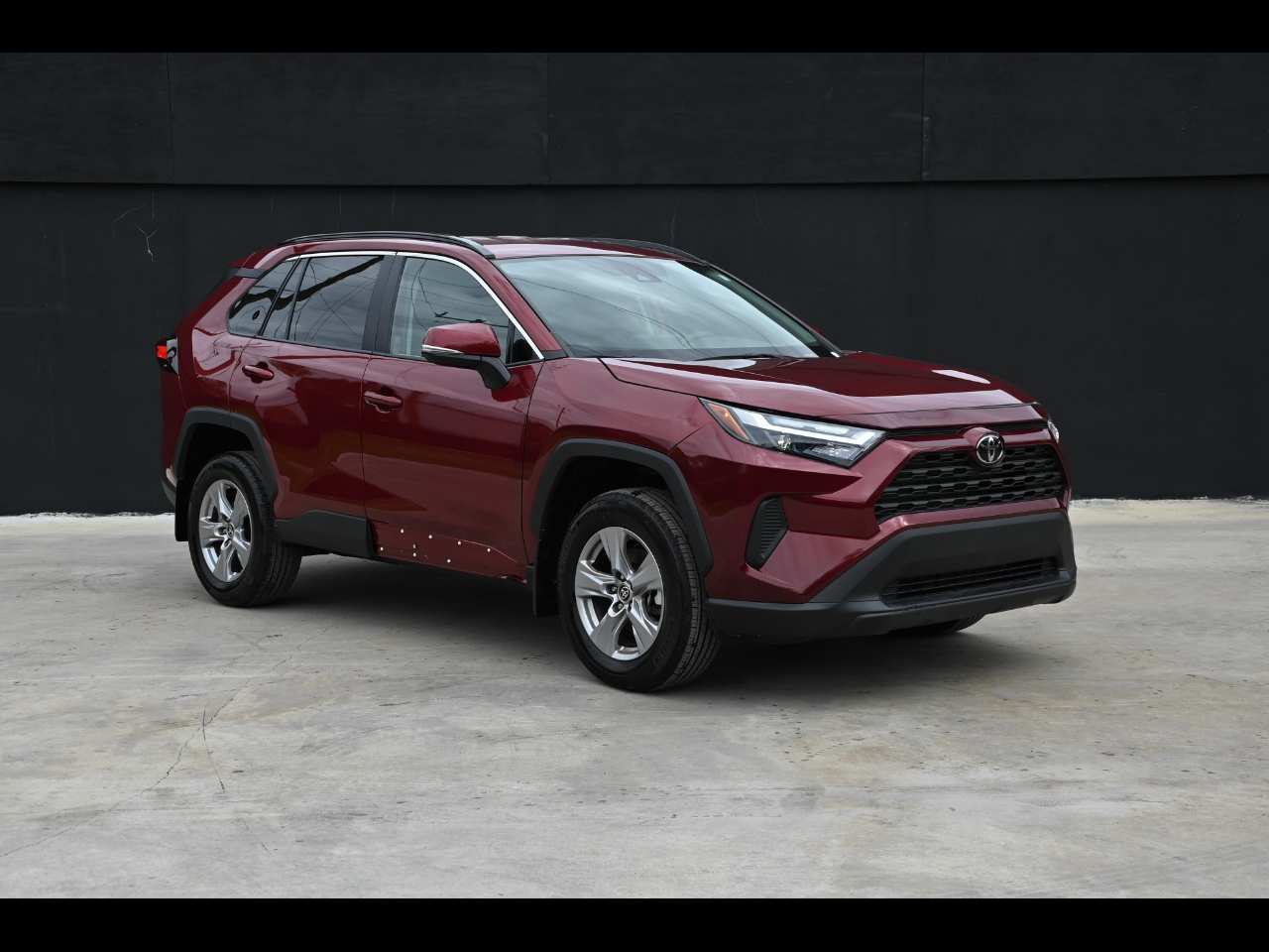 2025 Toyota RAV4 XLE Sport Utility 4D