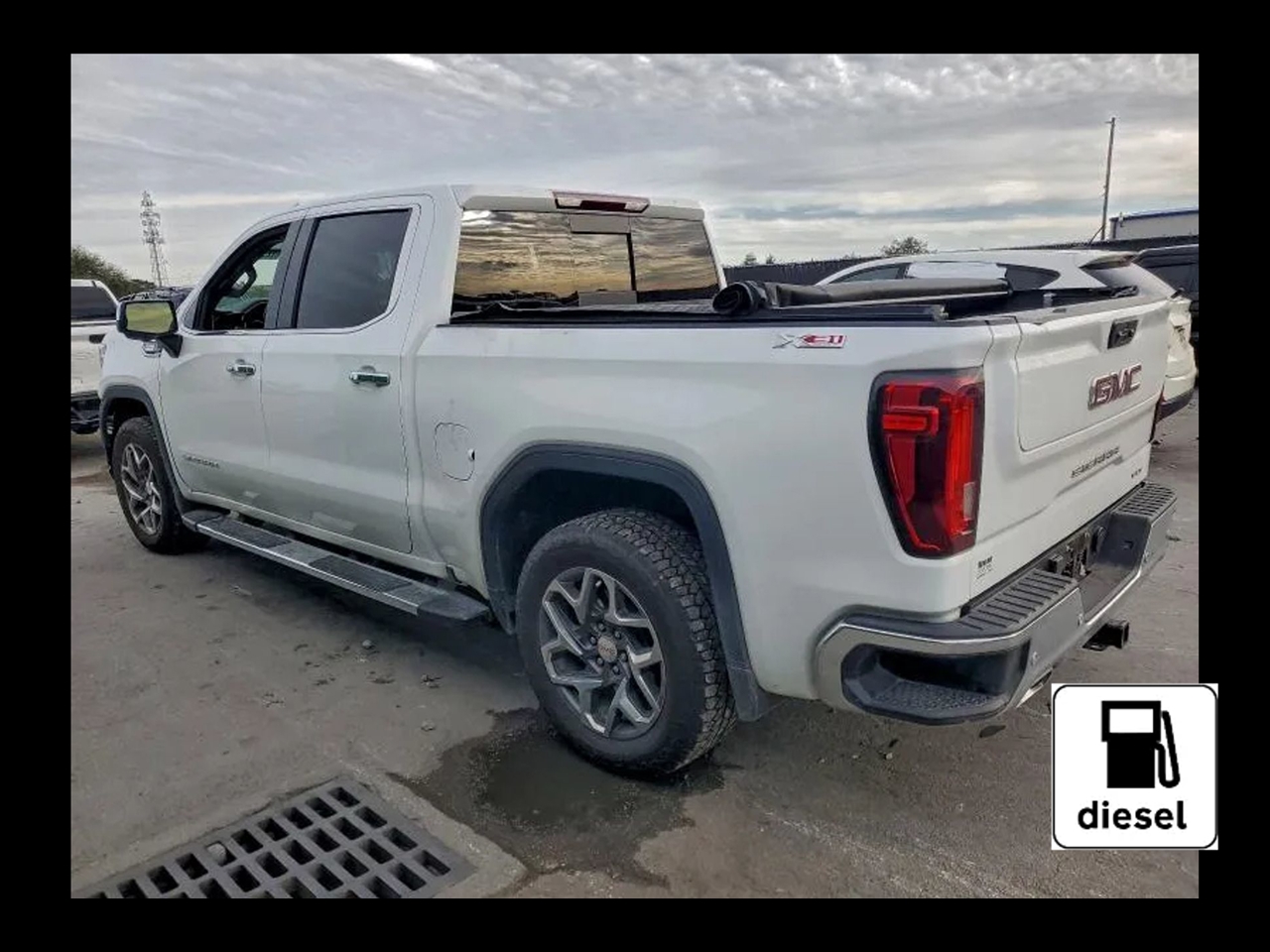 2024 GMC Sierra 1500 SLT Pickup 4D 5 3/4 ft