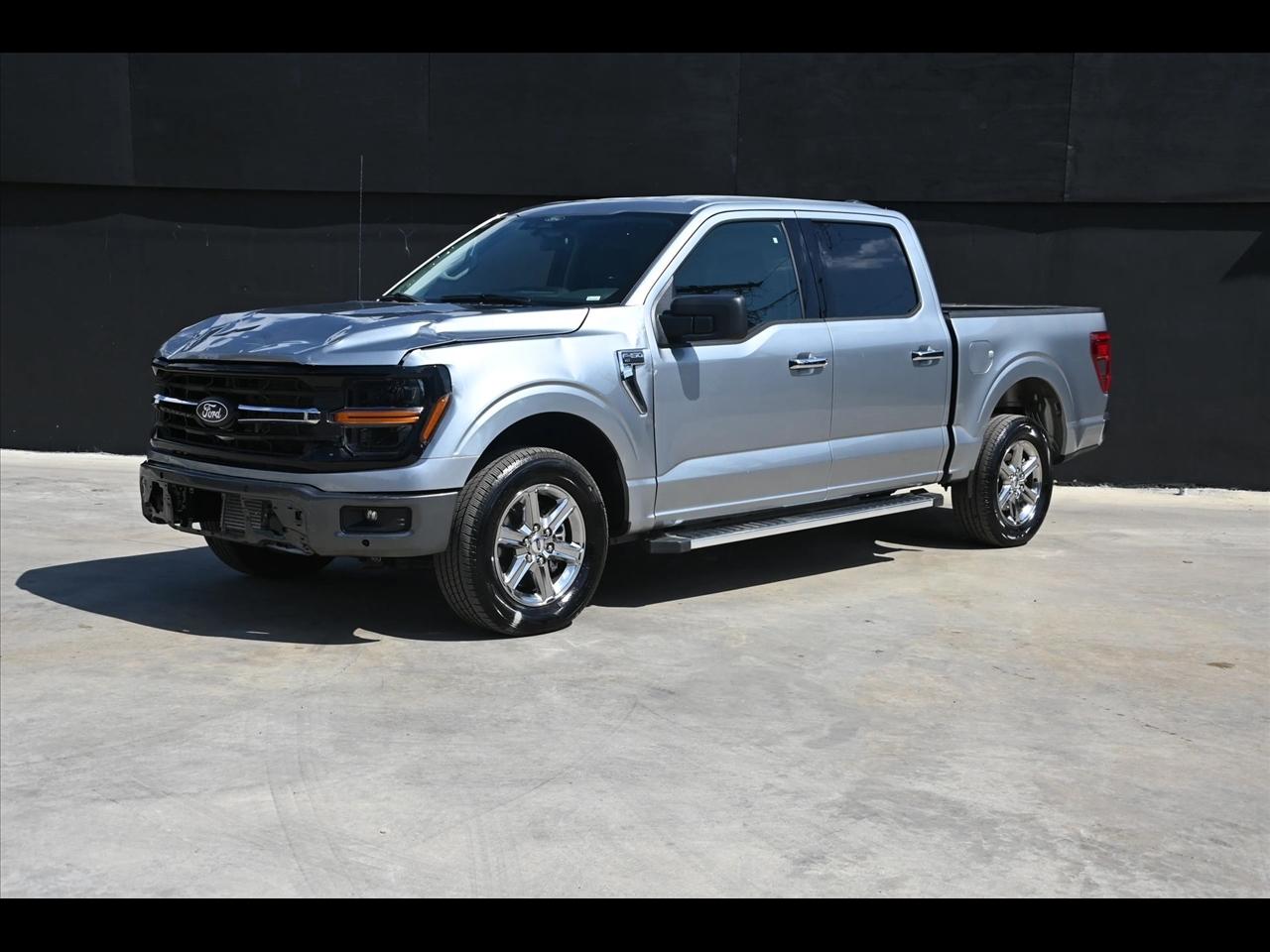 2025 Ford F-150 XLT Pickup 4D 5 1/2 ft