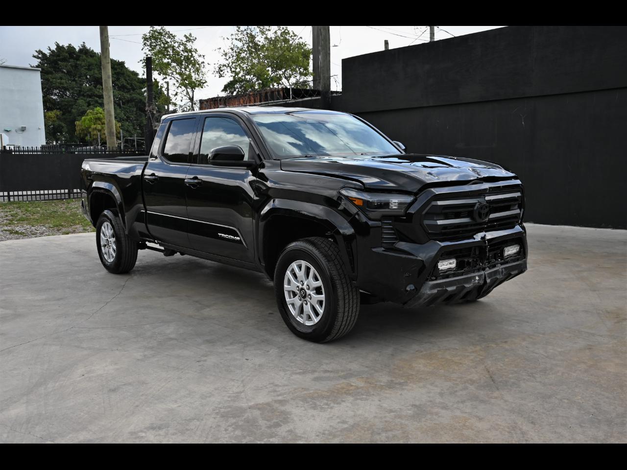 2025 Toyota Tacoma SR5 Pickup 4D 5 ft