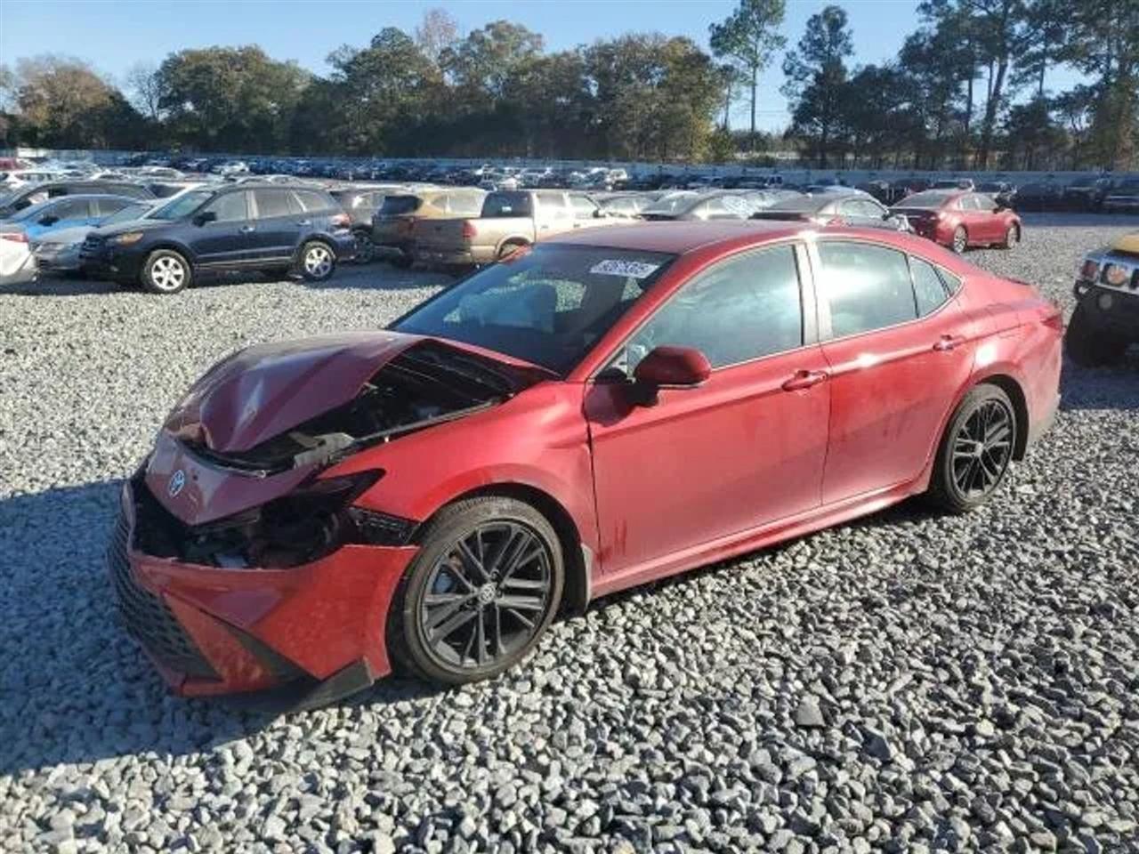 2025 Toyota Camry Hybrid SE Sedan 4D