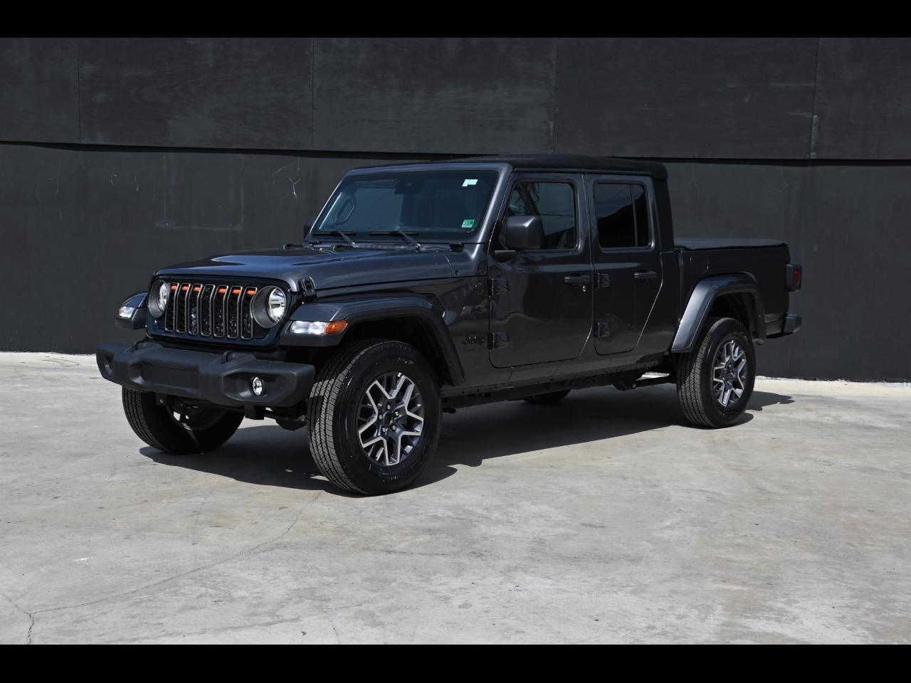 2024 Jeep Gladiator Sport S Pickup 4D 5 ft