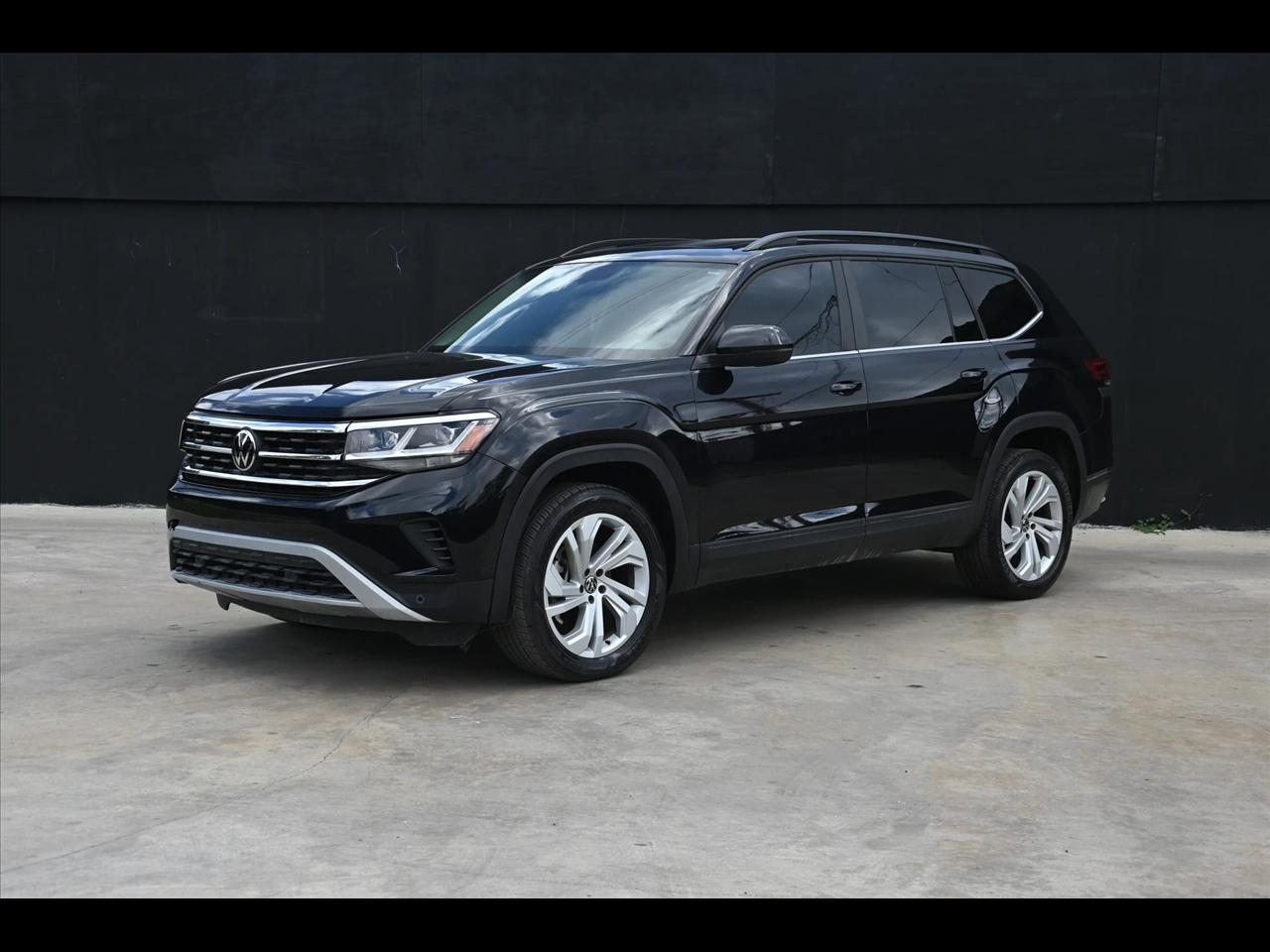 2023 Volkswagen Atlas SE w/Tech Pkg Sport Utility 4D