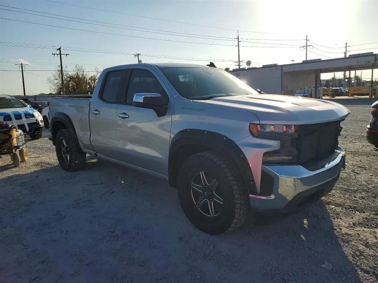 2020 Chevrolet Silverado 1500 LT Pickup 4D 6 1/2 ft
