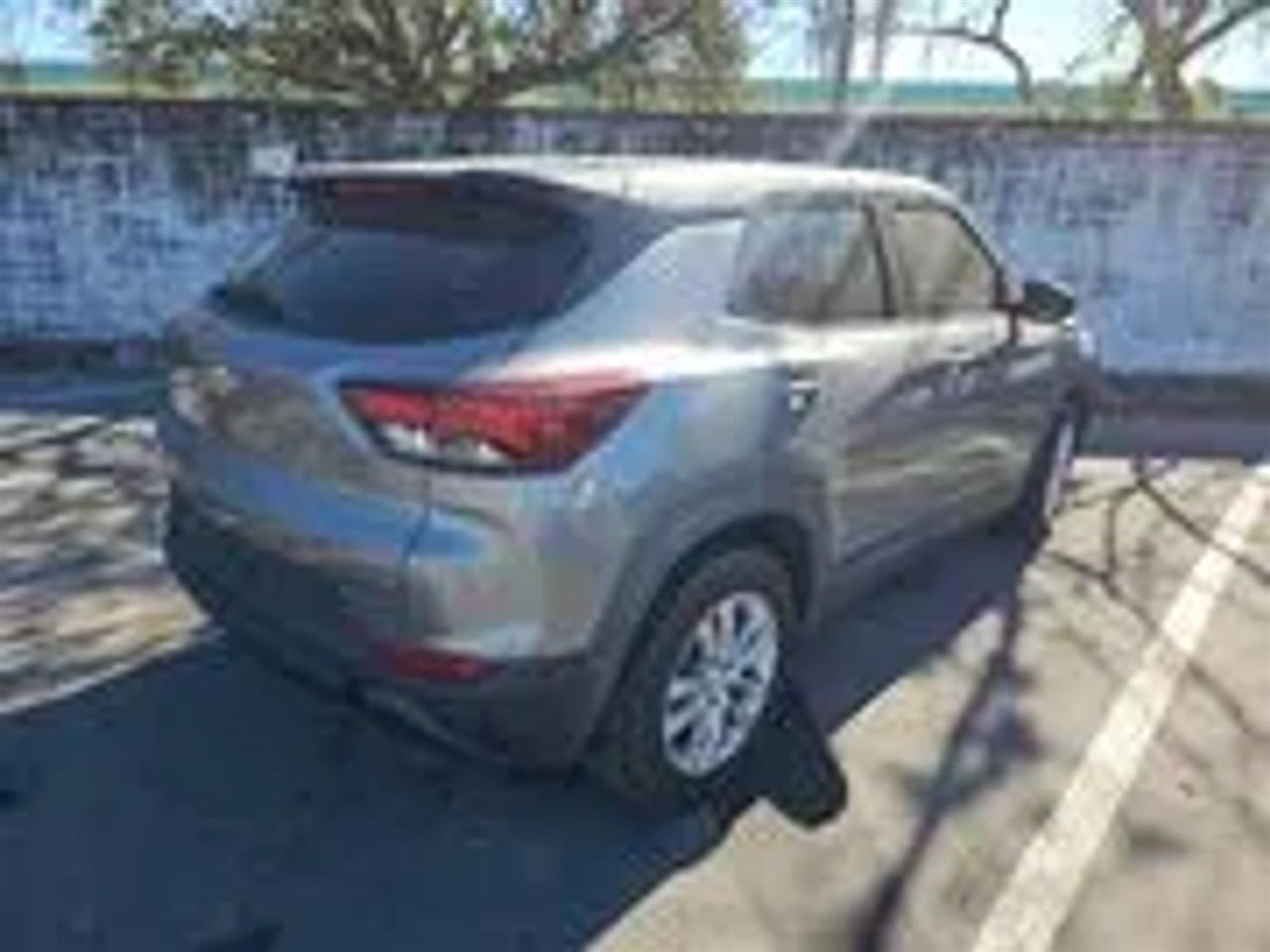 2021 Chevrolet TrailBlazer LS Sport Utility 4D