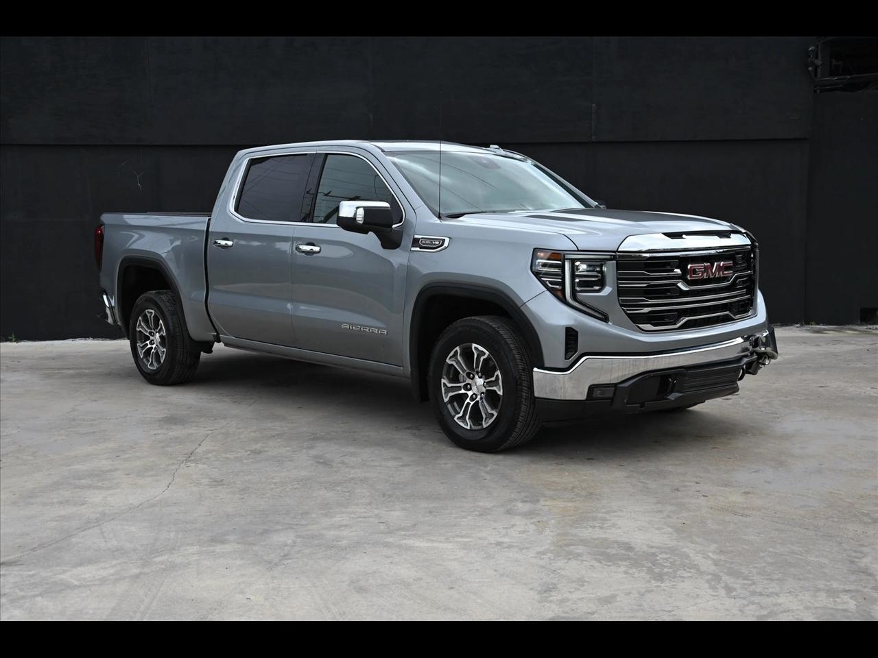2025 GMC Sierra 1500 SLT Pickup 4D 5 3/4 ft