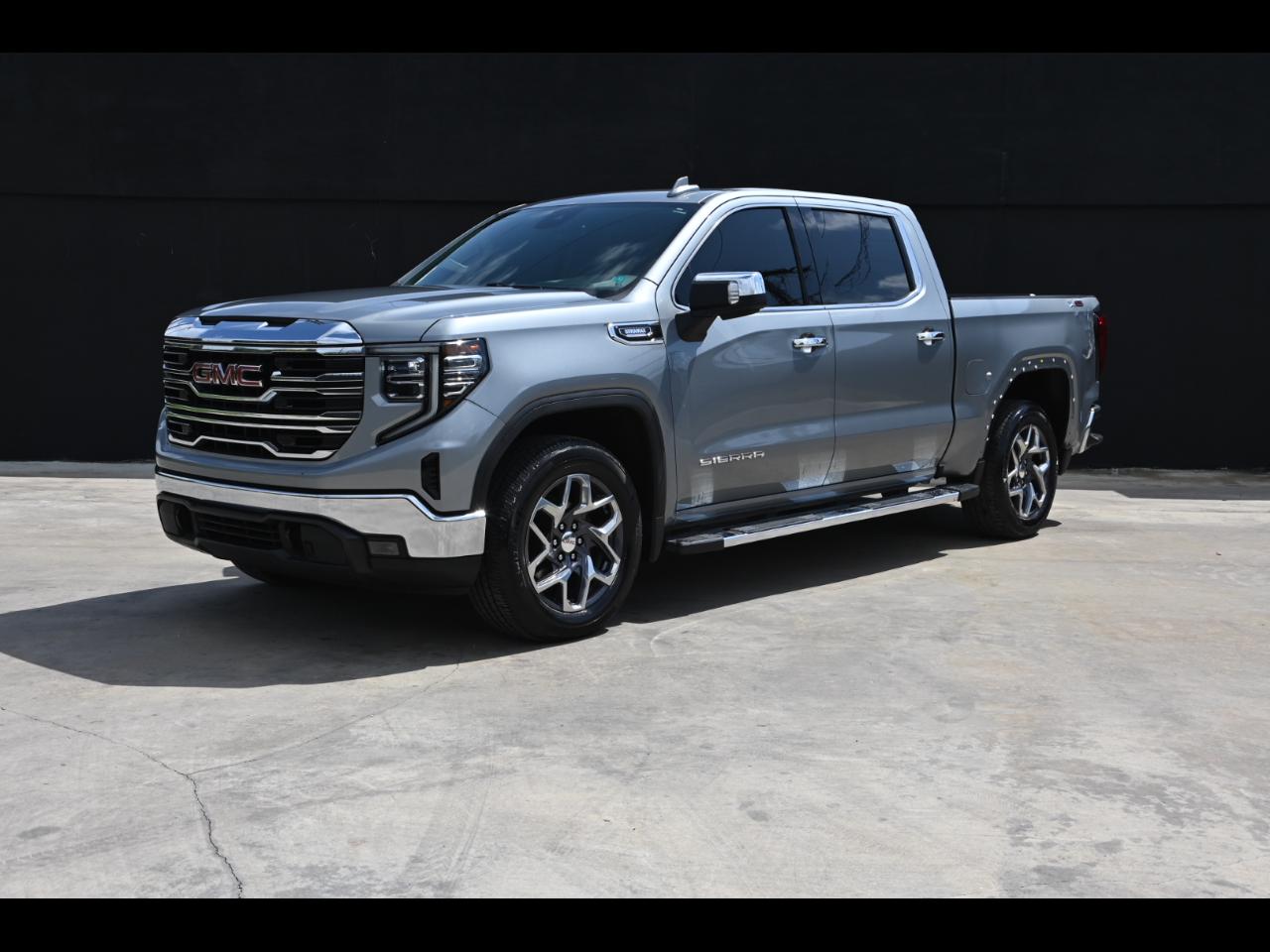 2024 GMC Sierra 1500 SLT Pickup 4D 5 3/4 ft