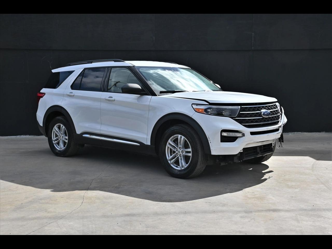2023 Ford Explorer XLT Sport Utility 4D