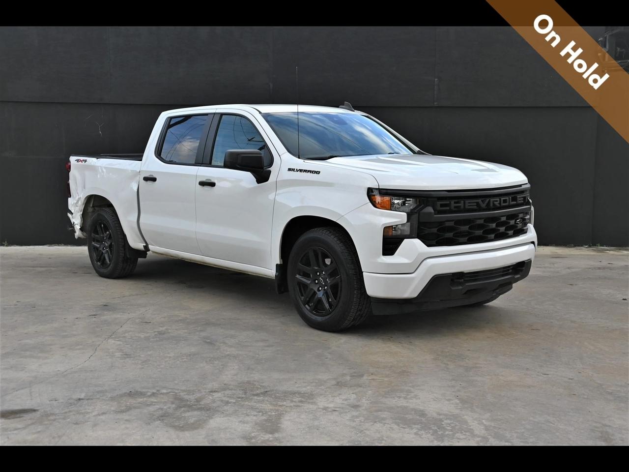 2024 Chevrolet Silverado 1500 Custom Pickup 4D 5 3/4 ft