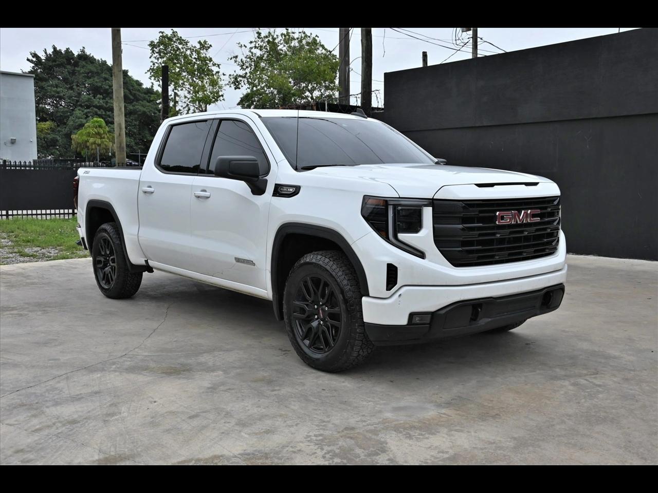 2024 GMC Sierra 1500 Elevation Pickup 4D 5 3/4 ft