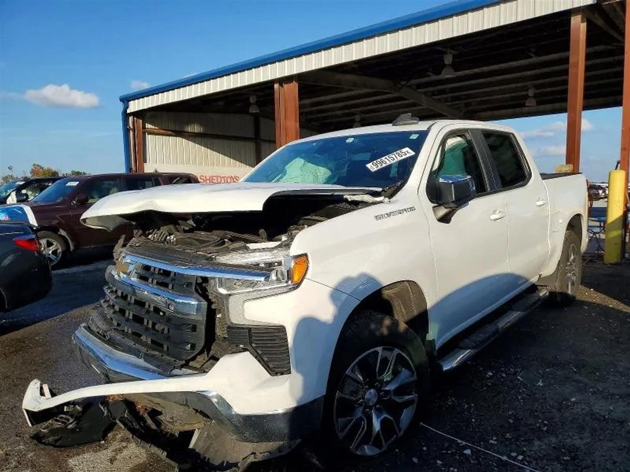 2022 Chevrolet Silverado 1500 LT Pickup 4D 5 3/4 ft