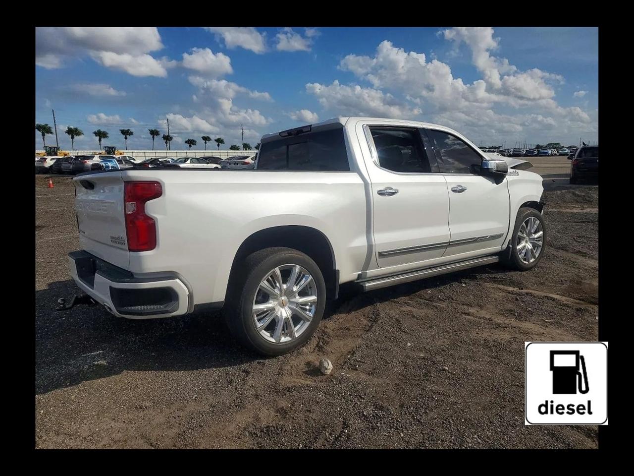 2023 Chevrolet Silverado 1500 High Country Pickup 4D 5 3/4 ft