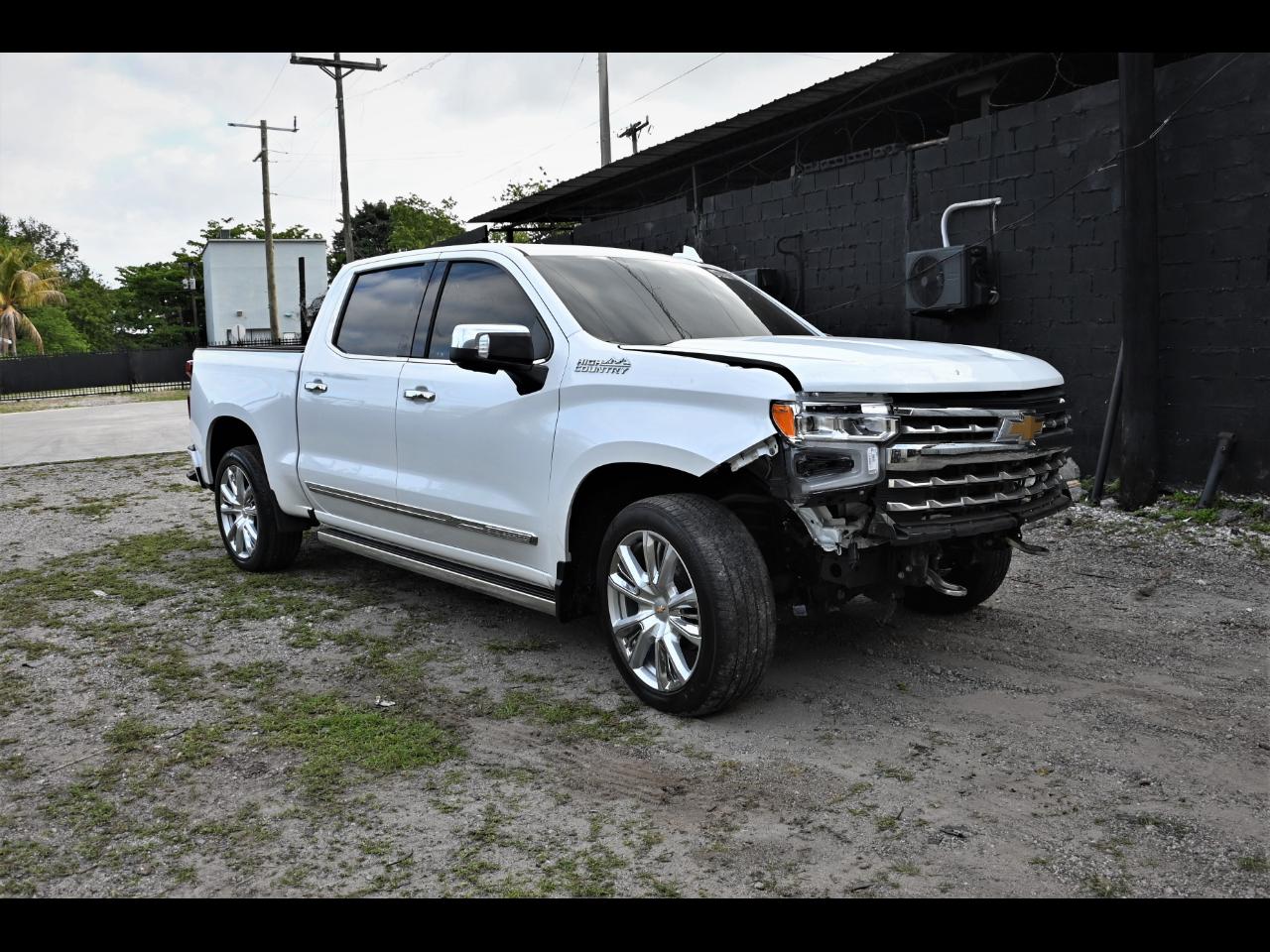 2023 Chevrolet Silverado 1500 High Country Pickup 4D 5 3/4 ft
