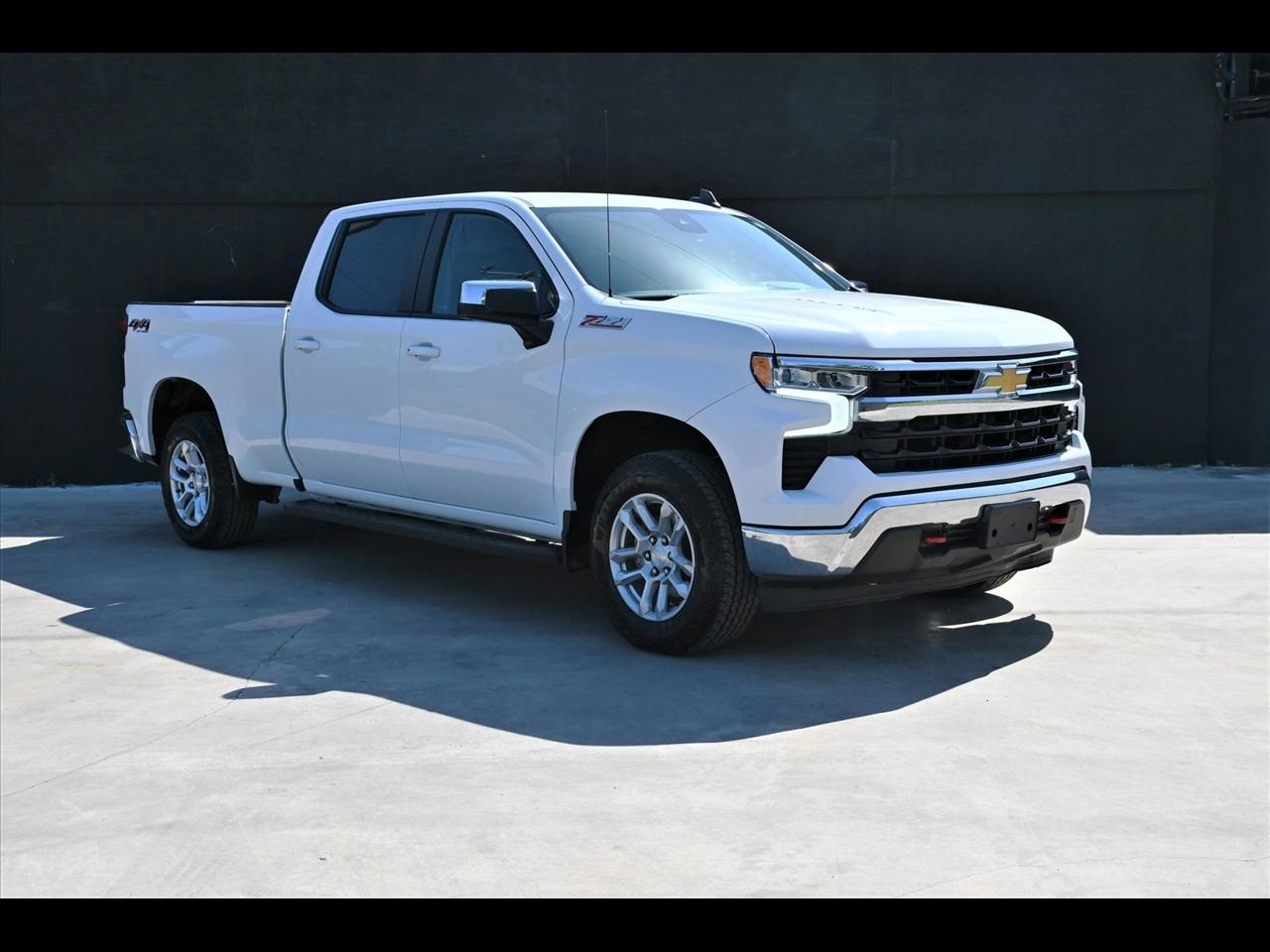 2025 Chevrolet Silverado 1500 LT Pickup 4D 6 1/2 ft