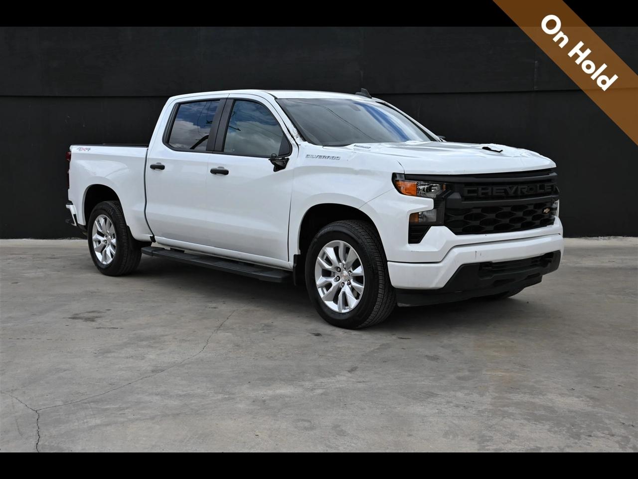 2025 Chevrolet Silverado 1500 Custom Pickup 4D 5 3/4 ft