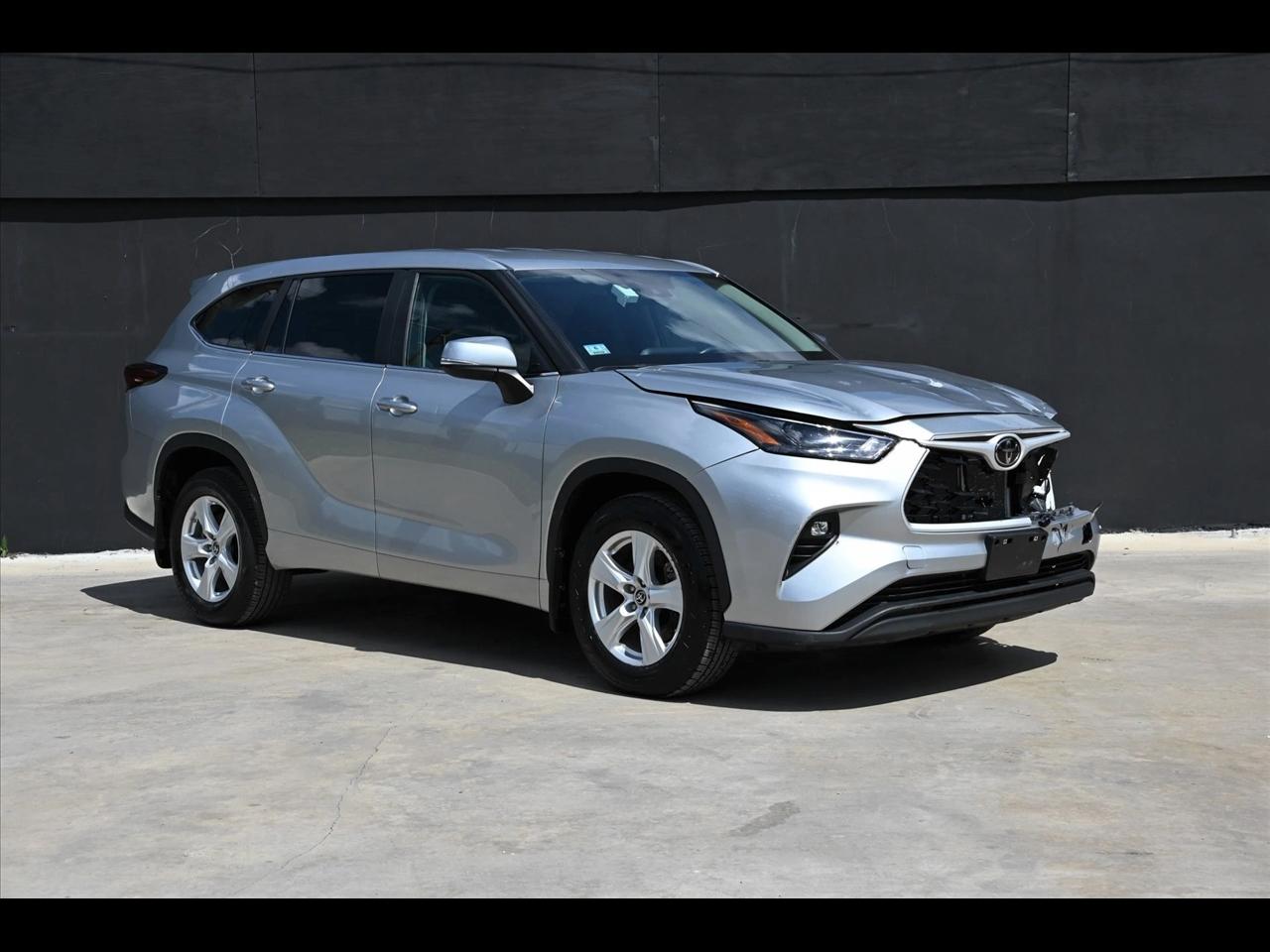 2024 Toyota Highlander LE Sport Utility 4D