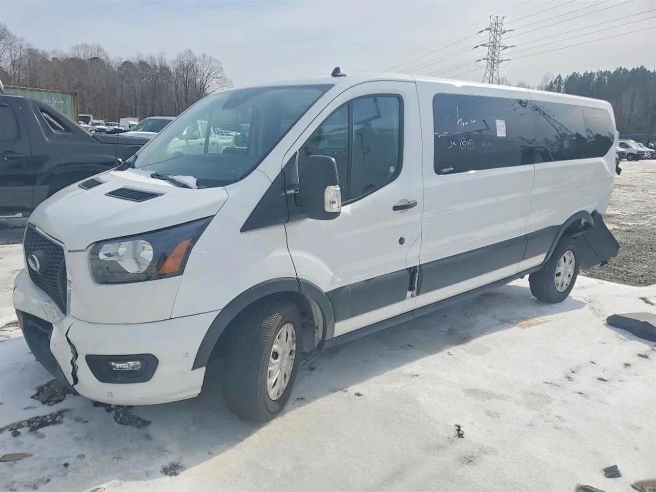 2023 Ford Transit XLT w/Low Roof Van 3D