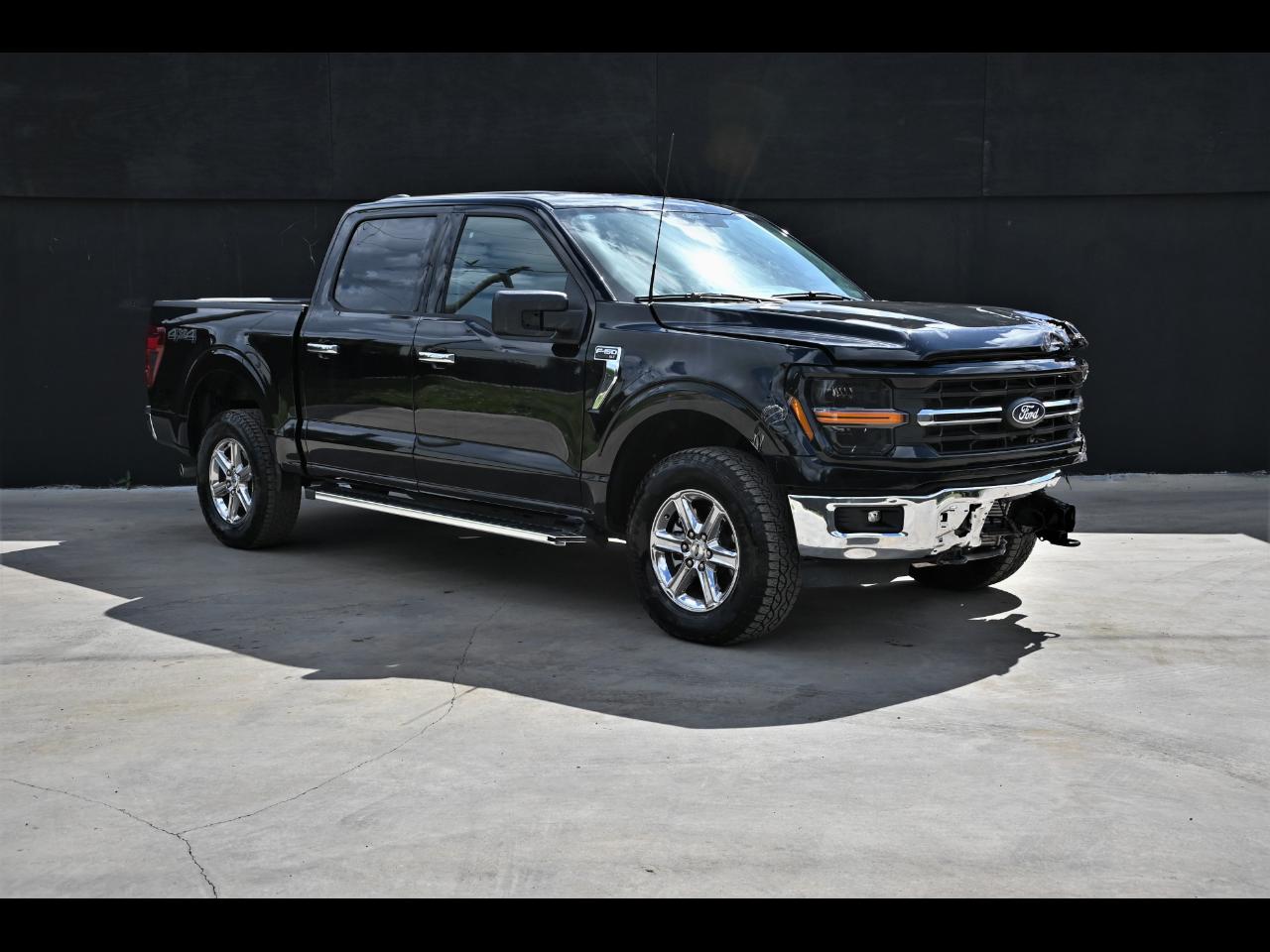 2025 Ford F-150 XLT Pickup 4D 5 1/2 ft