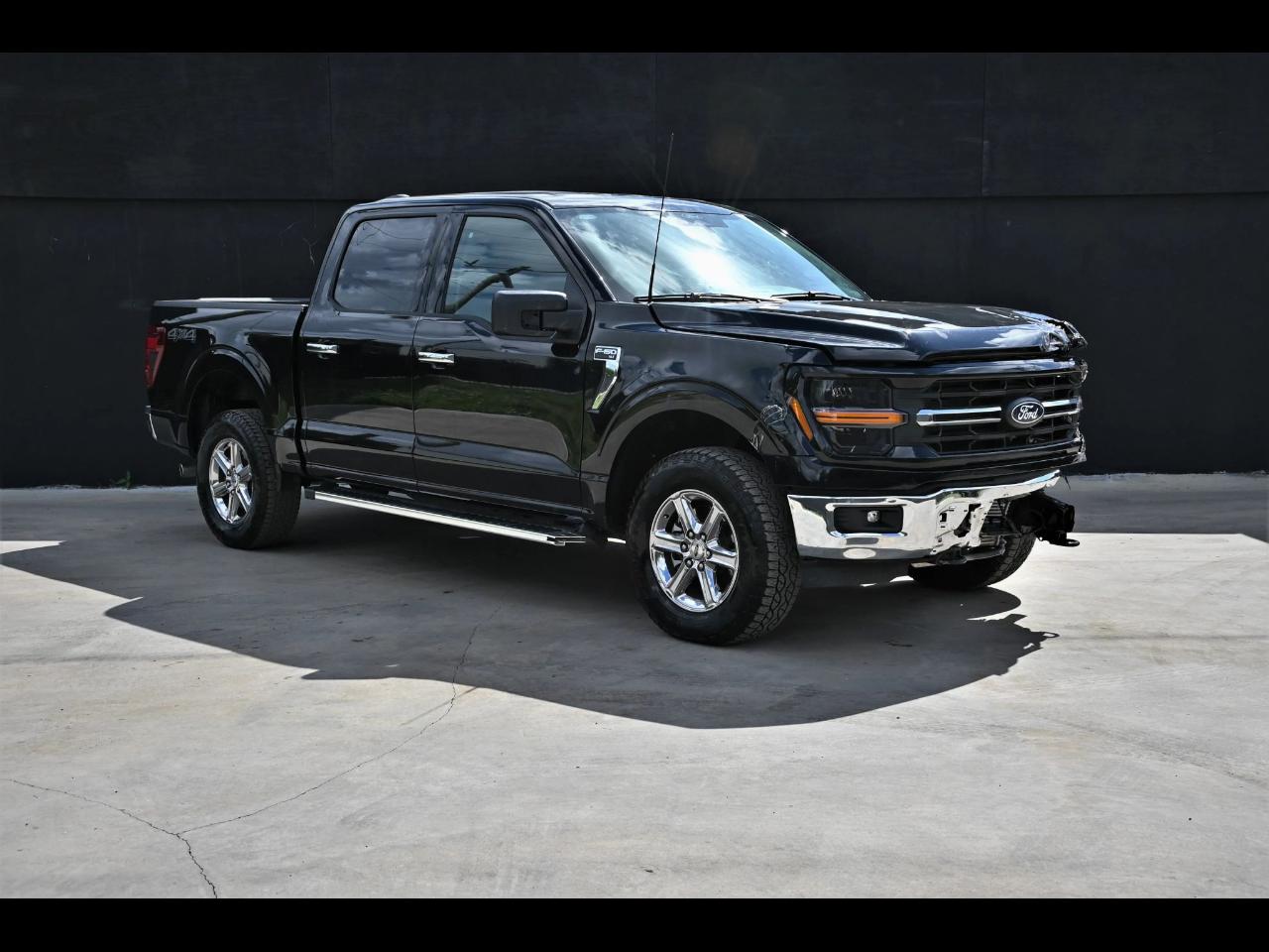 2025 Ford F-150 XLT Pickup 4D 5 1/2 ft