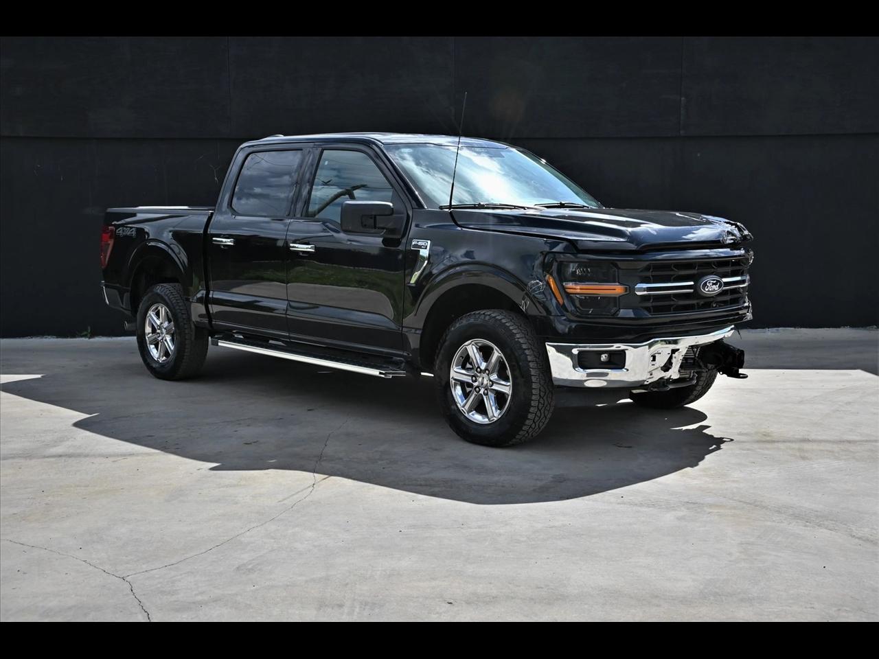 2025 Ford F-150 XLT Pickup 4D 5 1/2 ft