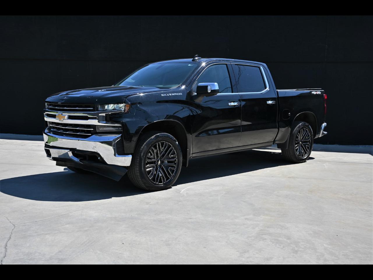 2020 Chevrolet Silverado 1500 LTZ Pickup 4D 5 3/4 ft