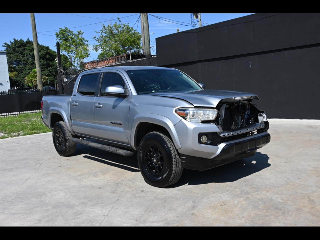 2021 Toyota Tacoma SR5 Pickup 4D 5 ft