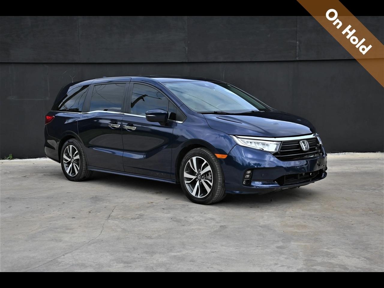 2023 Honda Odyssey Touring Minivan 4D