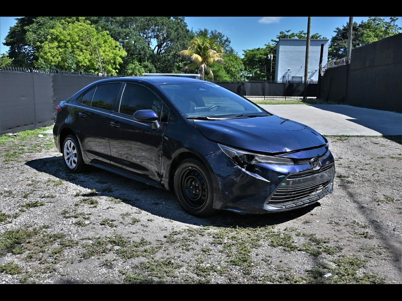 2024 Toyota Corolla LE Sedan 4D