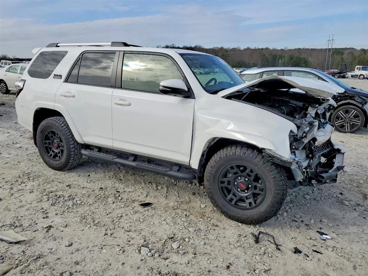 2023 Toyota 4Runner SR5 Premium Sport Utility 4D