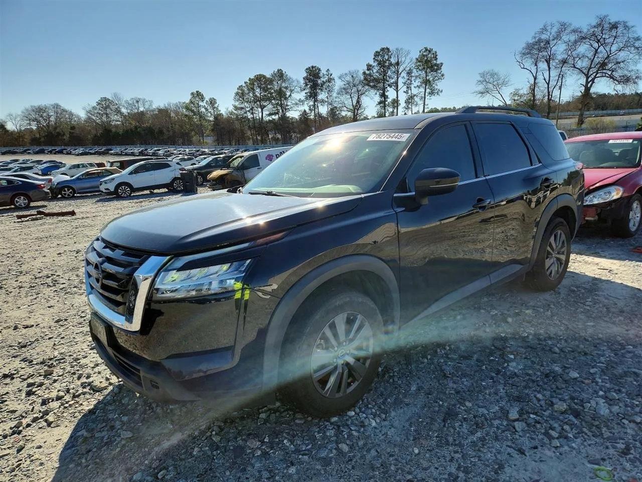 2022 Nissan Pathfinder SV Sport Utility 4D