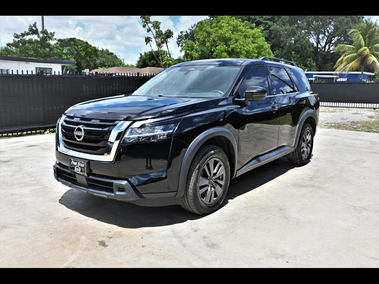 2022 Nissan Pathfinder SV Sport Utility 4D