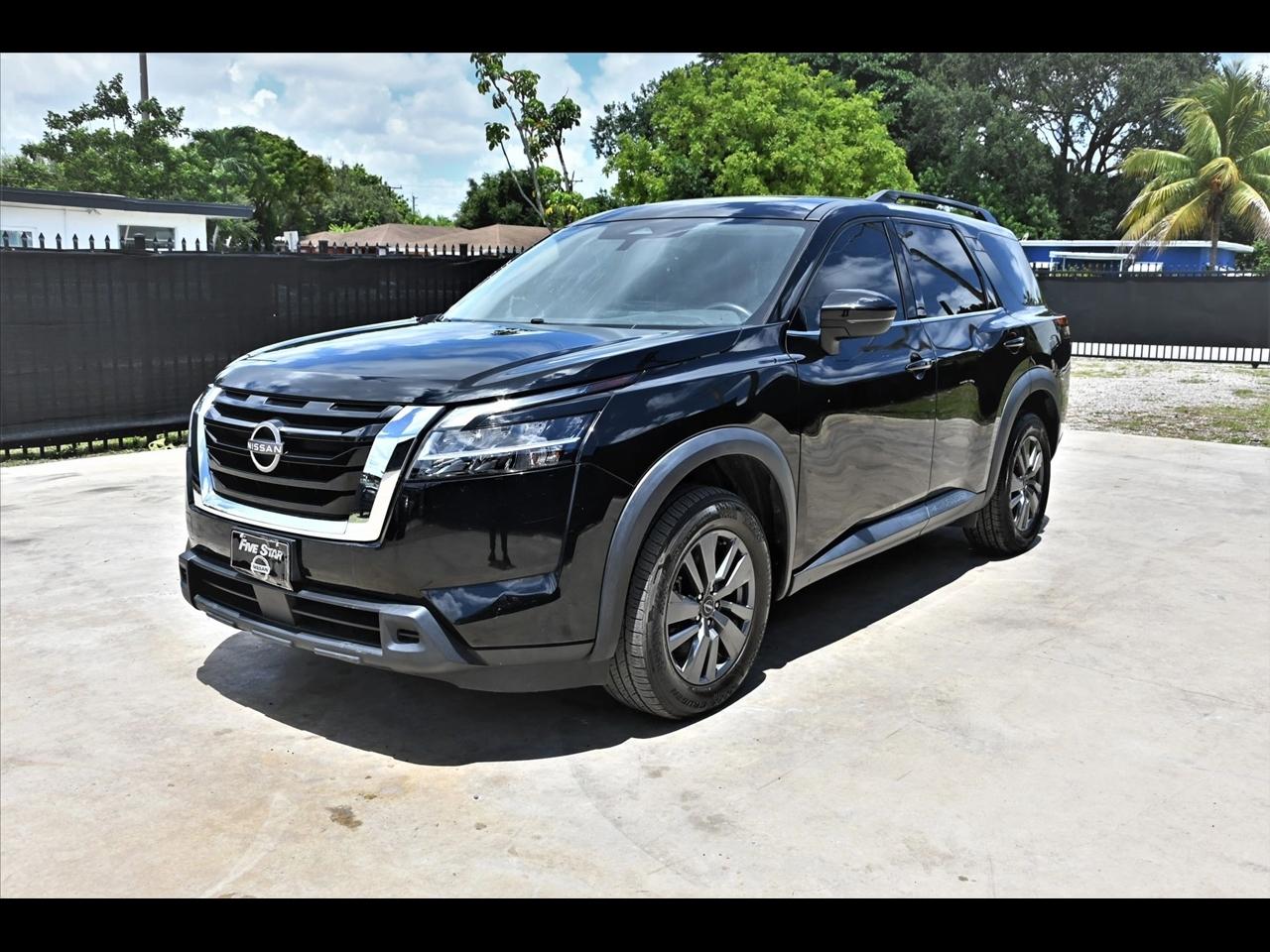 2022 Nissan Pathfinder SV Sport Utility 4D