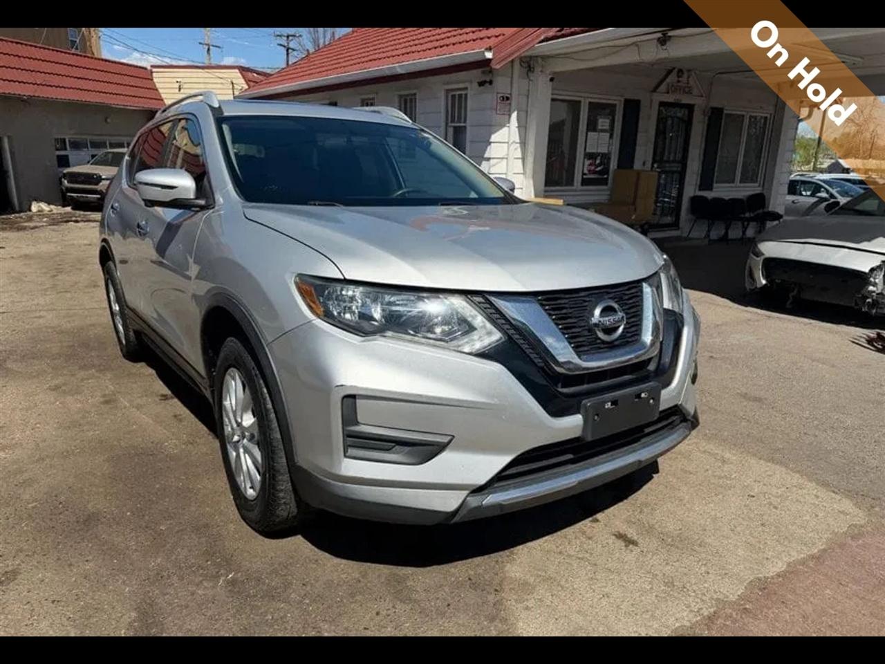 2017 Nissan Rogue SV Sport Utility 4D