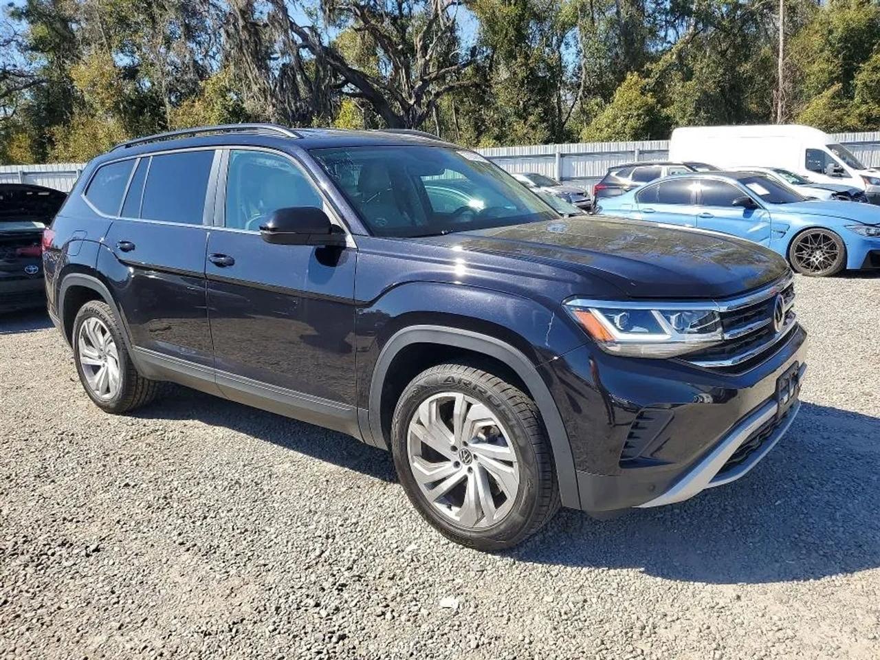 2023 Volkswagen Atlas SE 4MOTION w/Tech Pkg Sport Utility 4D