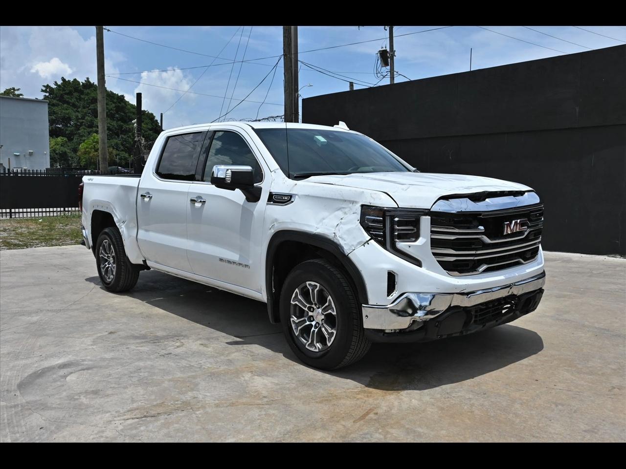 2026 GMC Sierra 1500 SLT Pickup 4D 5 3/4 ft