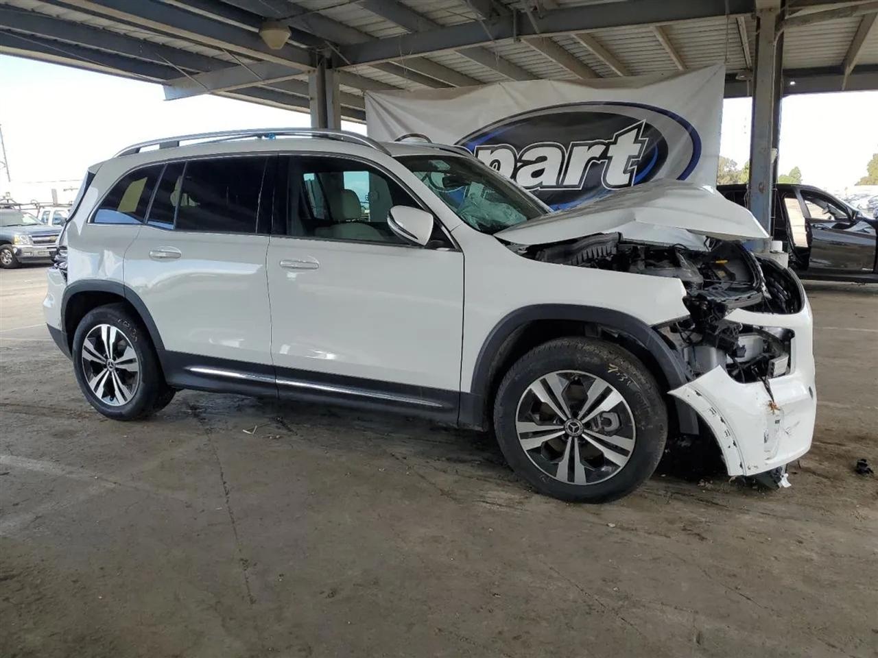 2025 Mercedes-Benz GLB-Class GLB 250 4MATIC Sport Utility 4D