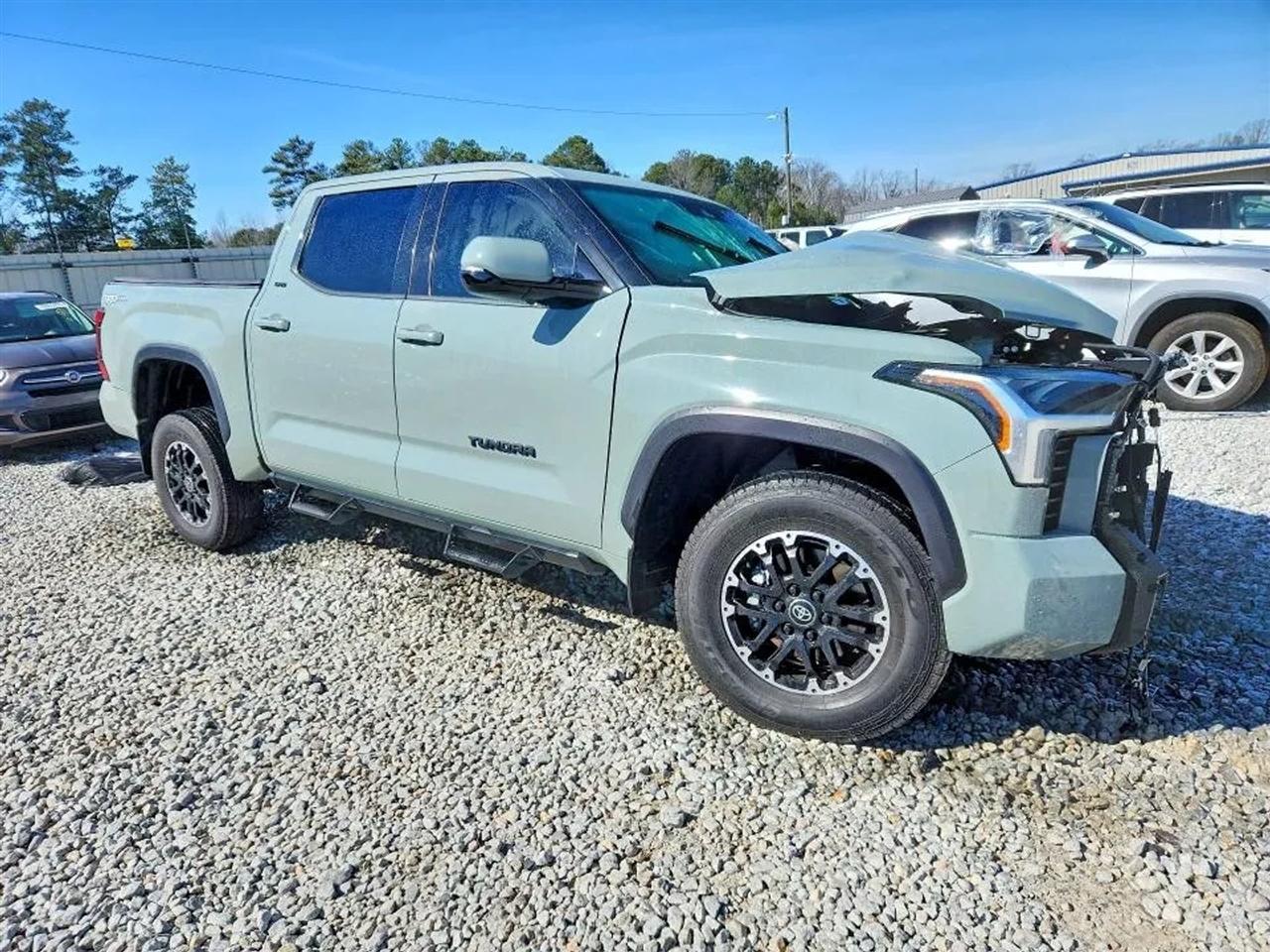 2022 Toyota Tundra SR5 Pickup 4D 5 1/2 ft