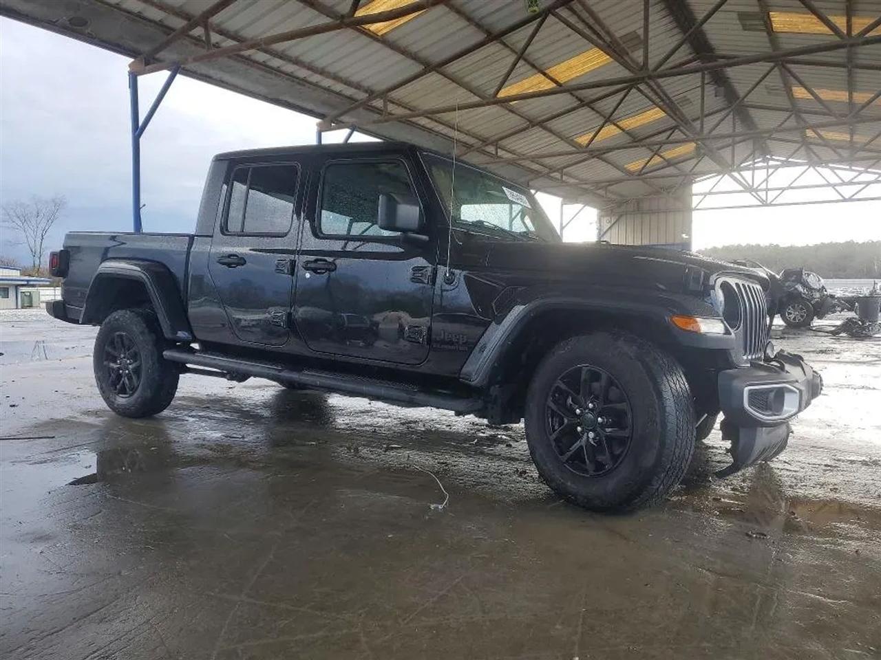 2022 Jeep Gladiator Sport S Pickup 4D 5 ft