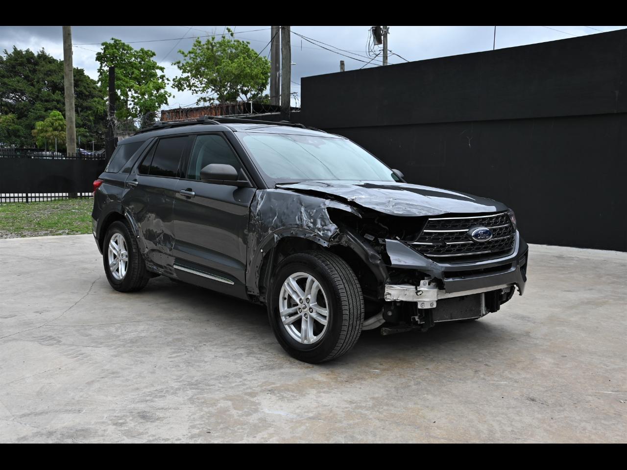 2024 Ford Explorer XLT Sport Utility 4D