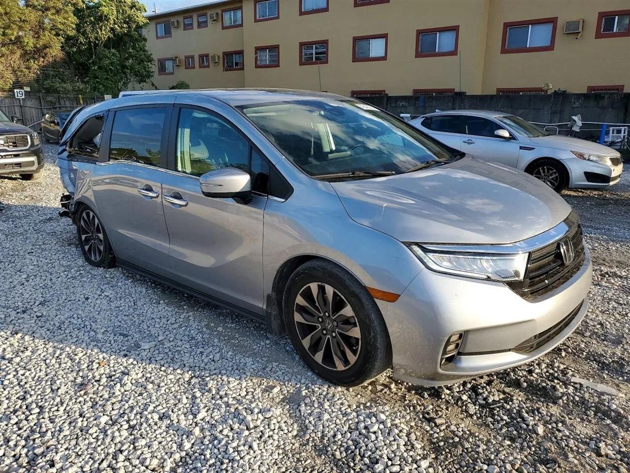 2024 Honda Odyssey EX-L Minivan 4D