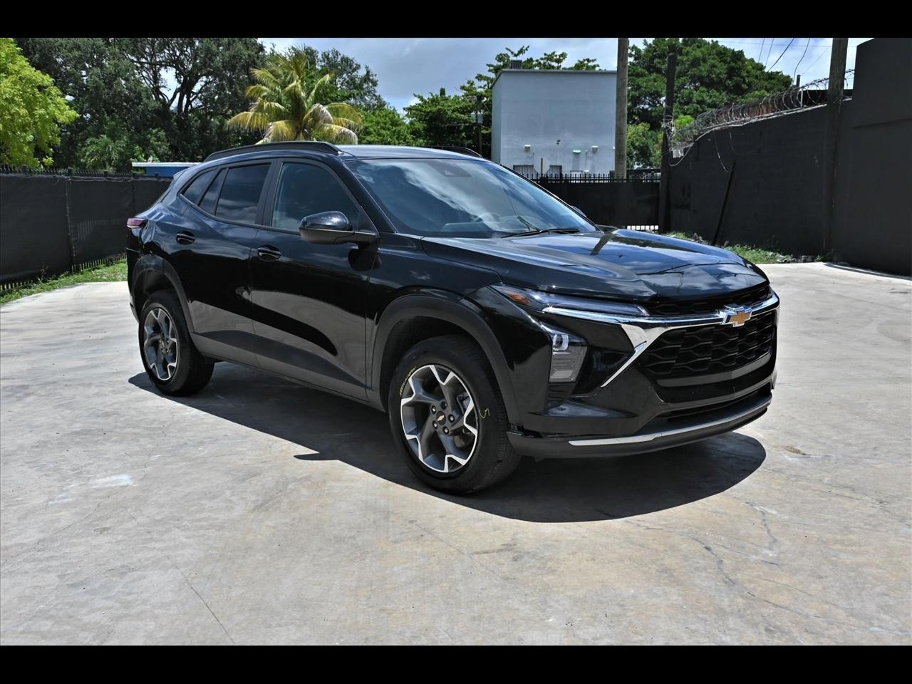 2025 Chevrolet Trax LT Sport Utility 4D