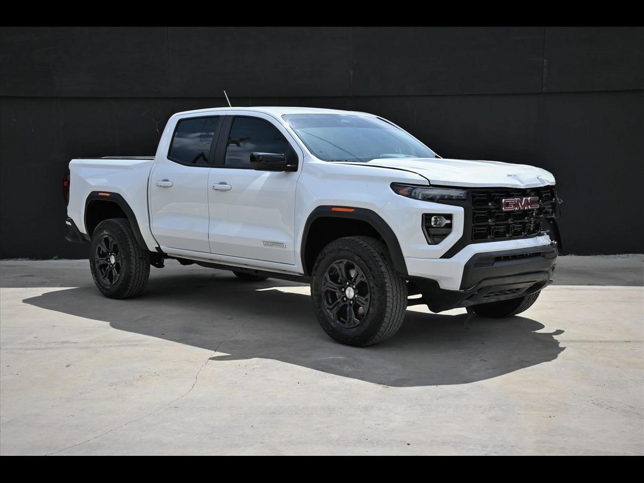 2024 GMC Canyon Elevation Pickup 4D 5 ft