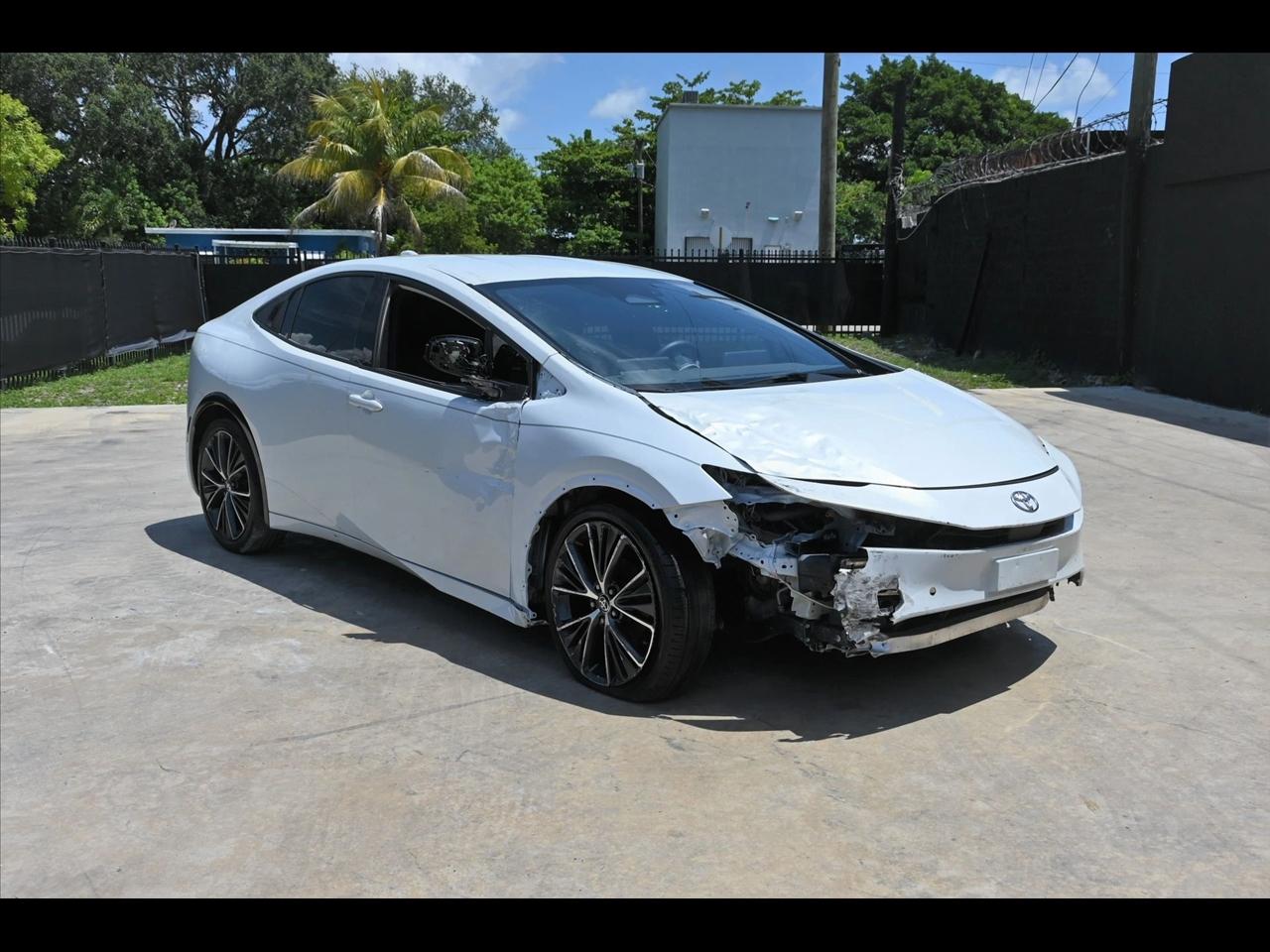 2023 Toyota Prius XLE Hatchback 4D