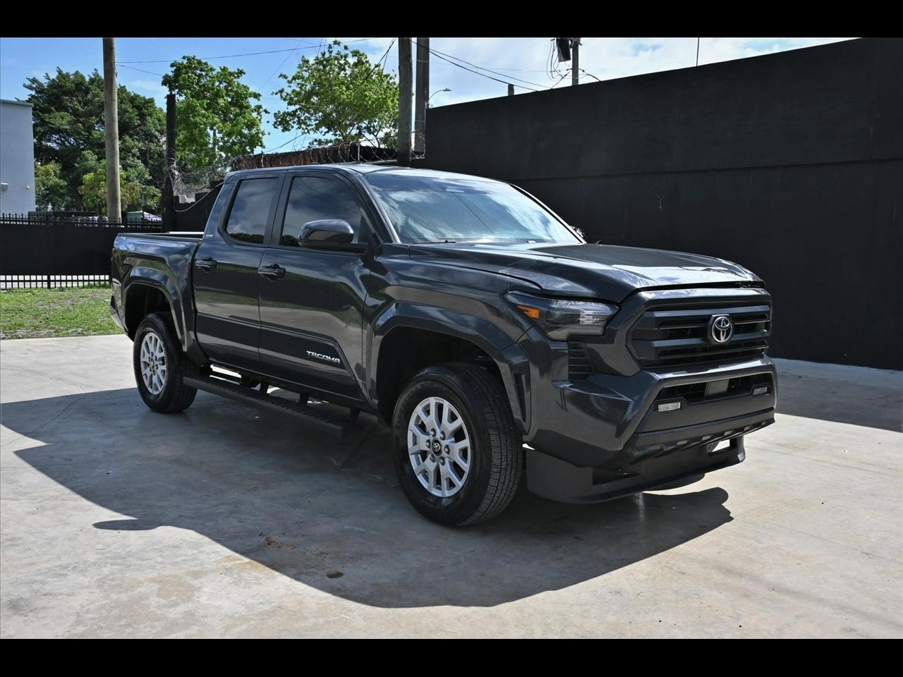 2025 Toyota Tacoma SR5 Pickup 4D 5 ft