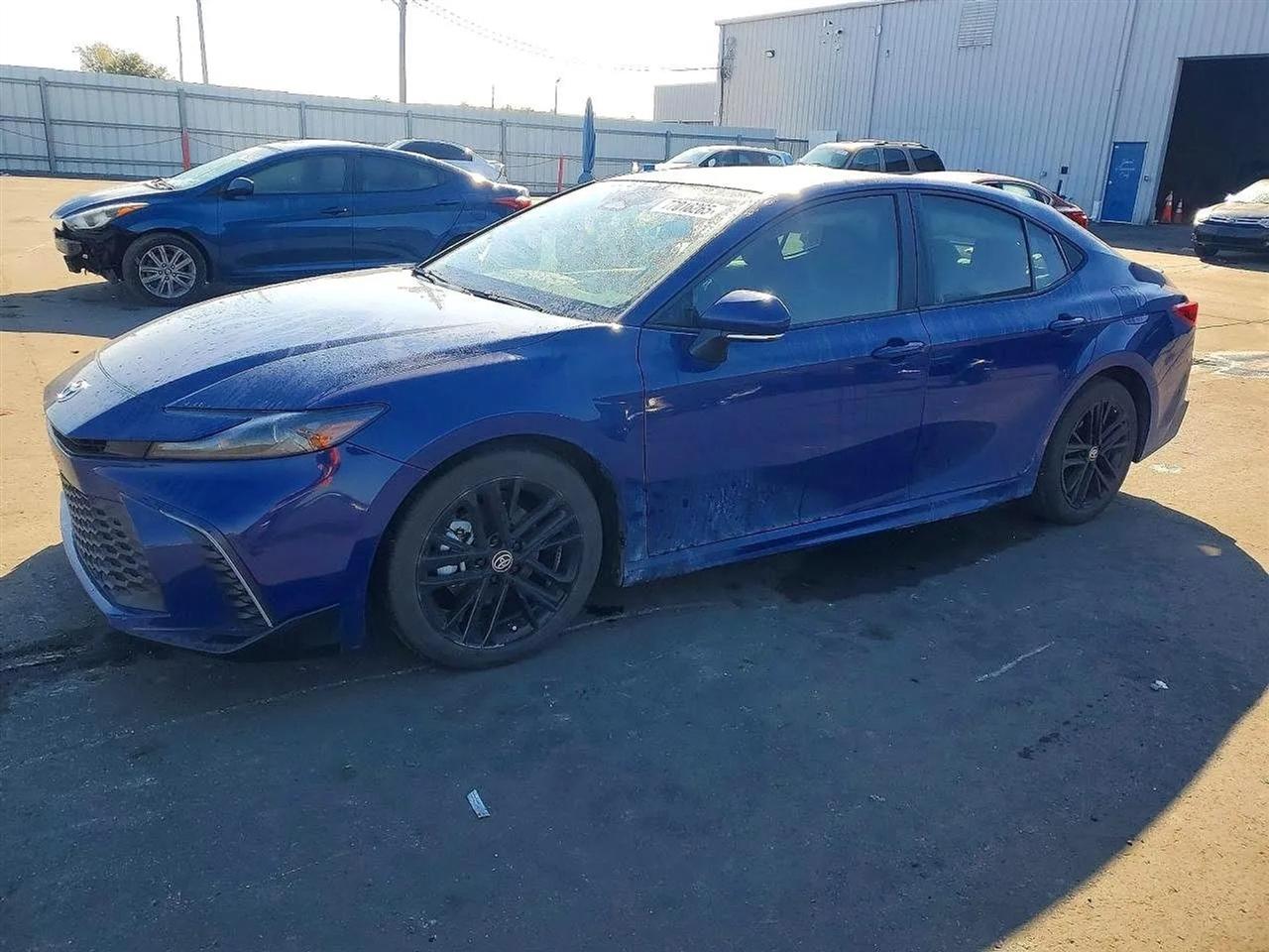 2025 Toyota Camry Hybrid SE Sedan 4D