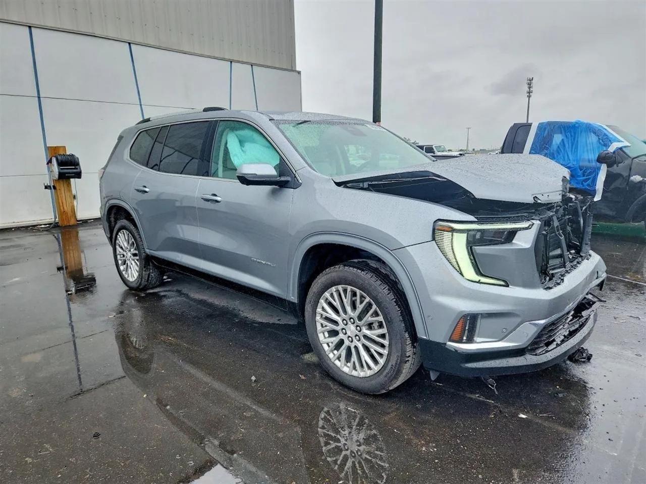 2024 GMC Acadia Denali Sport Utility 4D